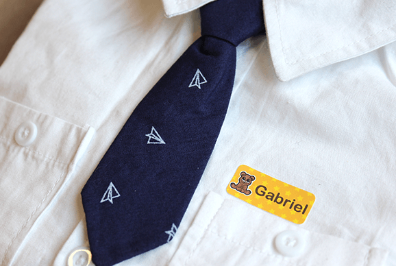Uniforme escolar com etiquetas termoaderentes My Nametags