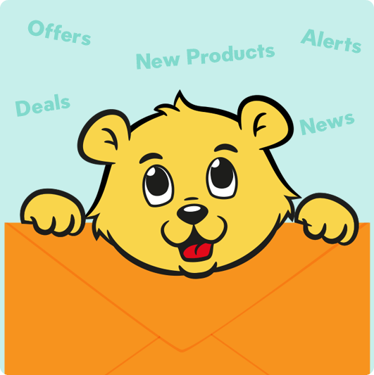 My Nametags urso segurando uma carta com ofertas, promoções, novos produtos, alertas e notícias escritas acima, sobre um fundo verde
